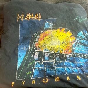 Def Leppard graphic t-shirt